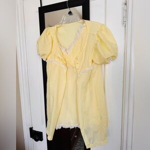 Adorable Vintage Nightie and Cover 60s